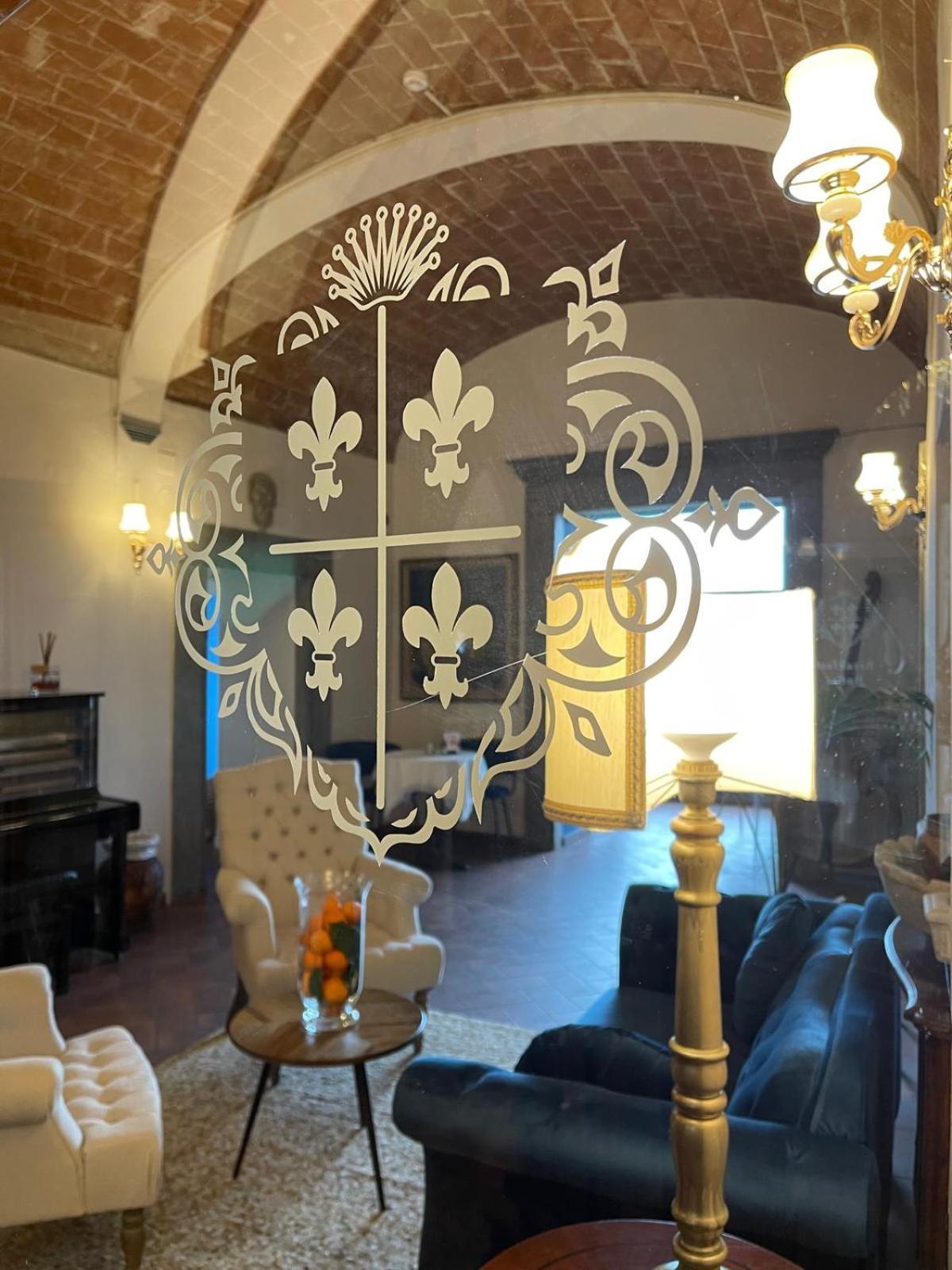 Quattro Gigli Hotel Montopoli in Val dʼArno Kültér fotó