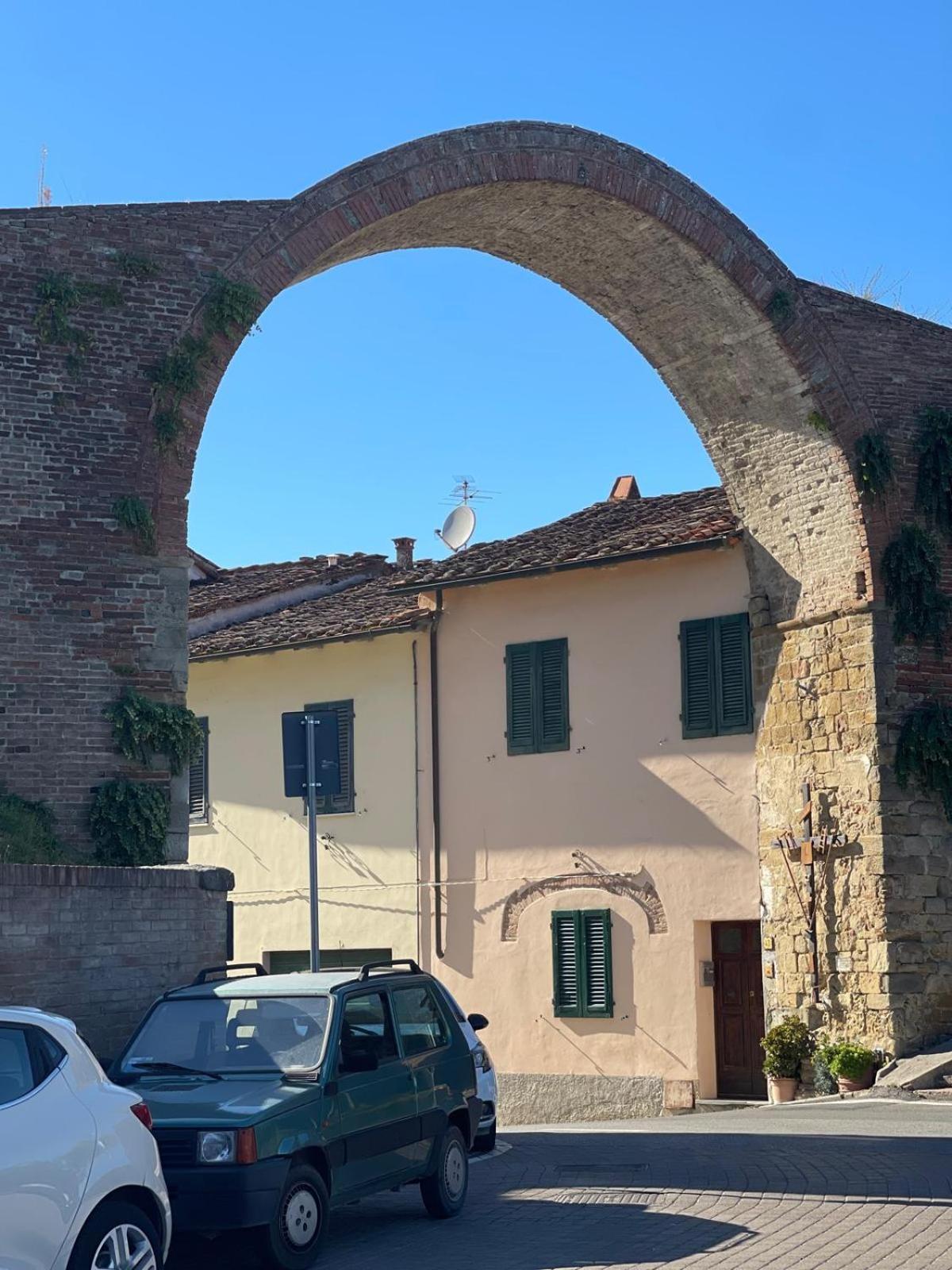 Quattro Gigli Hotel Montopoli in Val dʼArno Kültér fotó