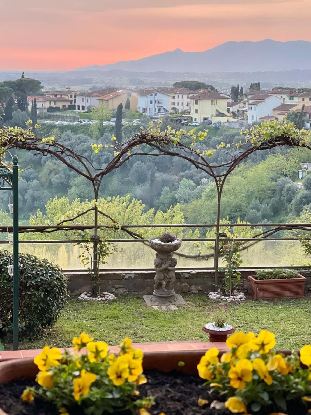 Quattro Gigli Hotel Montopoli in Val dʼArno Kültér fotó