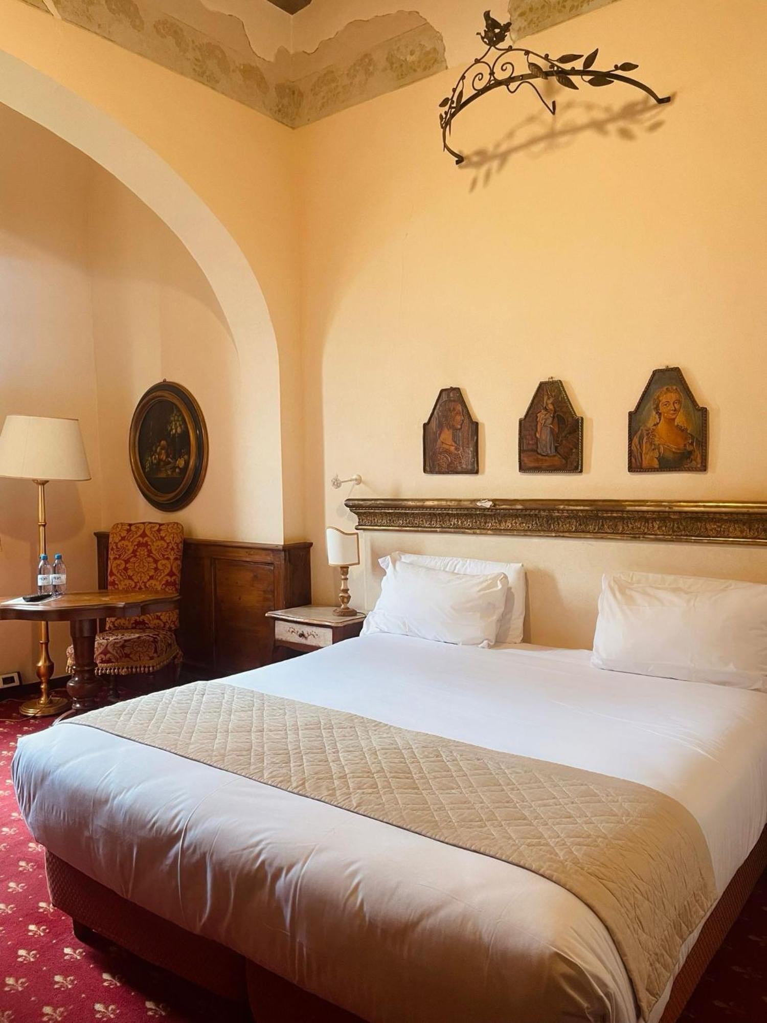 Quattro Gigli Hotel Montopoli in Val dʼArno Kültér fotó